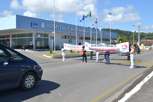 Trabalhadores do Hospital Nossa Senhora da Graça querem melhorias salariais