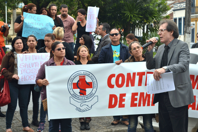 Ato em defesa do Hospital em São Francisco do Sul